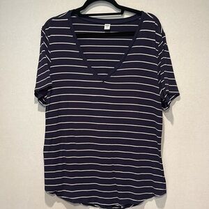 Old Navy - Luxe V-neck T-shirt. Size XL. Navy with white stripes
